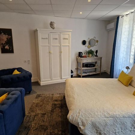Le Manoir- Cluny Bed and Breakfast Exteriör bild