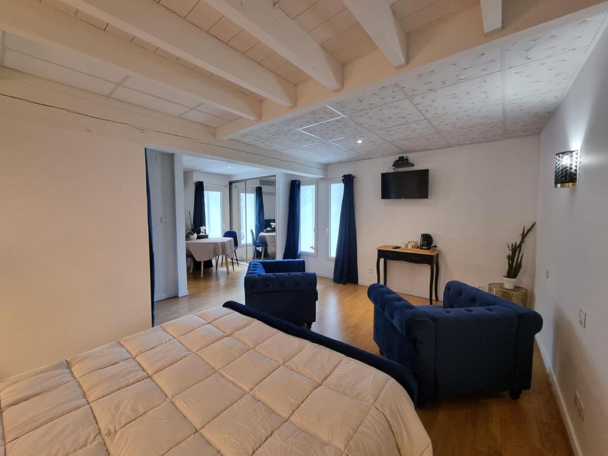 Le Manoir- Cluny Bed and Breakfast Exteriör bild